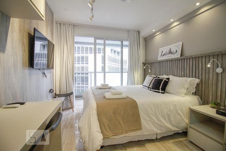 Studio para alugar com 22m², 1 quarto e sem vaga Studio para alugar com 22m², 1 quarto e sem vagaSala e Quarto