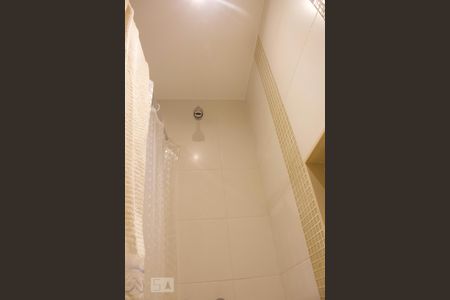 Banheiro de kitnet/studio para alugar com 1 quarto, 40m² em Barra da Tijuca, Rio de Janeiro