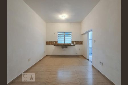 Cozinha de casa para alugar com 2 quartos, 80m² em Jardim da Glória, São Paulo
