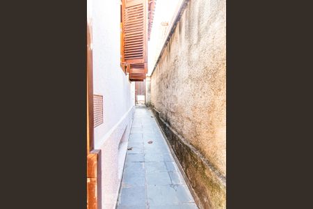Casa para alugar com 220m², 3 quartos e 2 vagas Casa para alugar com 220m², 3 quartos e 2 vagasCorredor