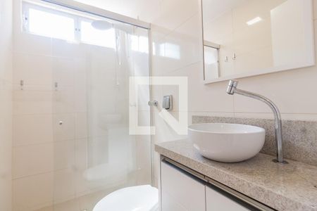 Banheiro  de apartamento para alugar com 1 quarto, 57m² em Centro, Florianópolis