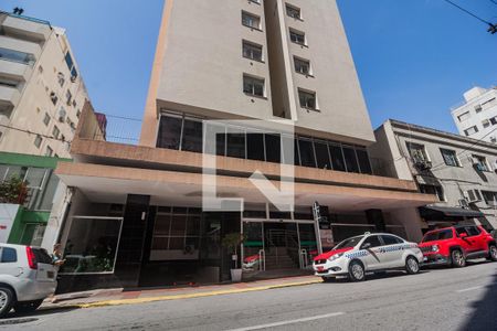 Fachada de apartamento para alugar com 1 quarto, 57m² em Centro, Florianópolis