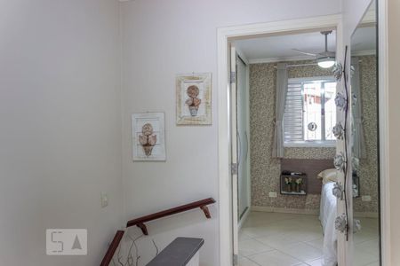 Corredor Quartos de casa para alugar com 2 quartos, 96m² em Jardim Taboão, São Paulo