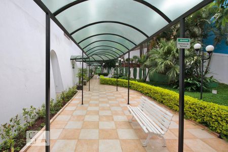 Apartamento para alugar com 72m², 2 quartos e 1 vaga Apartamento para alugar com 72m², 2 quartos e 1 vagaEntrada