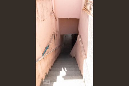 Casa à venda com 440m², 2 quartos e 2 vagasEntrada