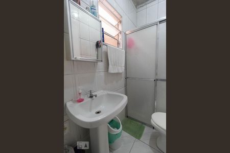 Casa à venda com 440m², 2 quartos e 2 vagasBanheiro Suíte Casa 1