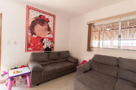 Casa à venda com 440m², 2 quartos e 2 vagasSala Casa 1