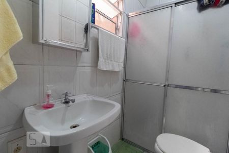 Casa à venda com 440m², 2 quartos e 2 vagasBanheiro Suíte Casa 1