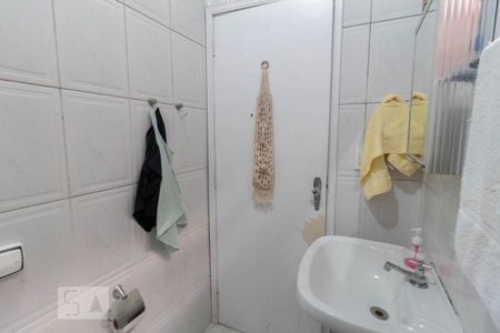 Casa à venda com 440m², 2 quartos e 2 vagasBanheiro Suíte Casa 1