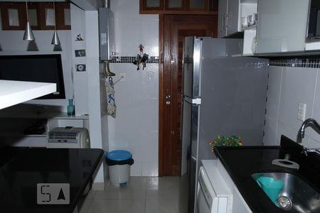 Apartamento à venda com 68m², 2 quartos e sem vagaCozinha