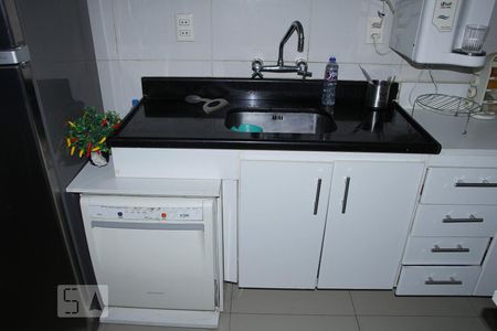 Apartamento à venda com 68m², 2 quartos e sem vagaCozinha