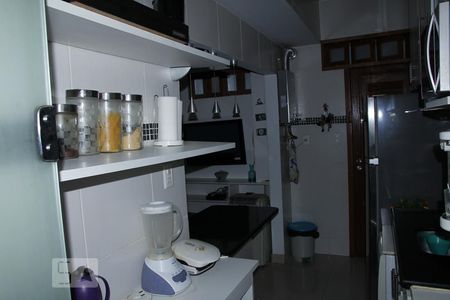 Apartamento à venda com 68m², 2 quartos e sem vagaCozinha