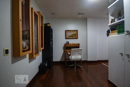 Sala 3 de apartamento à venda com 3 quartos, 200m² em Leblon, Rio de Janeiro