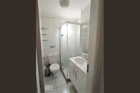 Banheiro de apartamento para alugar com 2 quartos, 50m² em Vila Siqueira (zona Norte), São Paulo