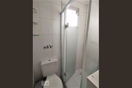 Banheiro de apartamento para alugar com 2 quartos, 50m² em Vila Siqueira (zona Norte), São Paulo