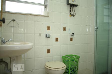 Banheiro de apartamento para alugar com 1 quarto, 80m² em Copacabana, Rio de Janeiro