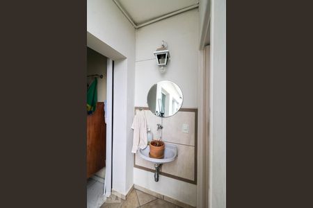 Casa à venda com 338m², 3 quartos e 5 vagasBanheiro da Piscina 