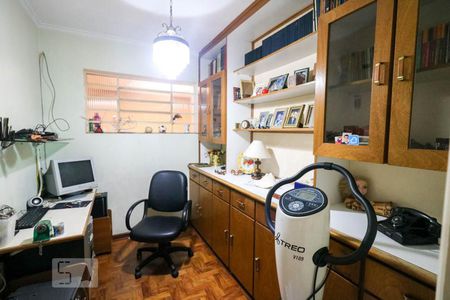 Escritório  de casa para alugar com 3 quartos, 300m² em Parque Industriário, Santo André