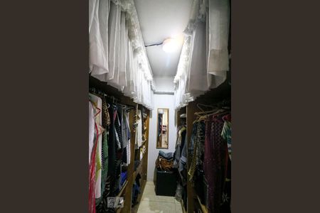 Casa à venda com 338m², 3 quartos e 5 vagasCloset da Suite 