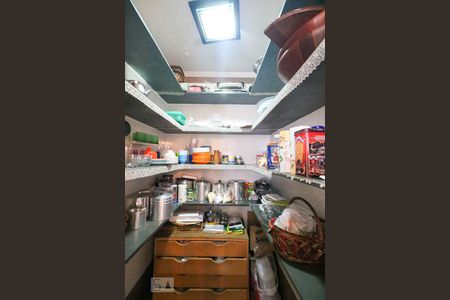 Casa à venda com 338m², 3 quartos e 5 vagasDispensa 