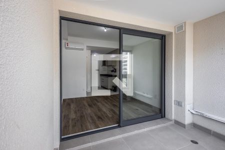 Varanda de kitnet/studio à venda com 1 quarto, 25m² em Cerqueira César, São Paulo