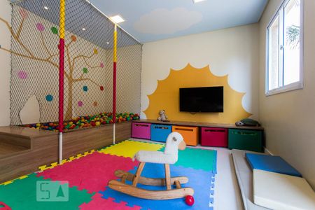 Apartamento para alugar com 42m², 2 quartos e sem vagaÁrea comum - Brinquedoteca