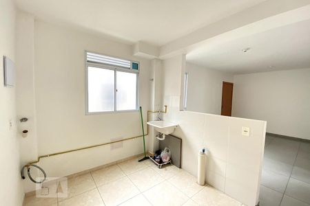 Cozinha e Área de Serviço de apartamento para alugar com 2 quartos, 42m² em Santo André, São Leopoldo