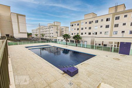 Apartamento à venda com 42m², 2 quartos e 1 vaga Apartamento à venda com 42m², 2 quartos e 1 vagaÁrea comum - Piscina