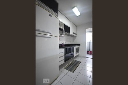 Apartamento à venda com 84m², 2 quartos e 2 vagasCozinha