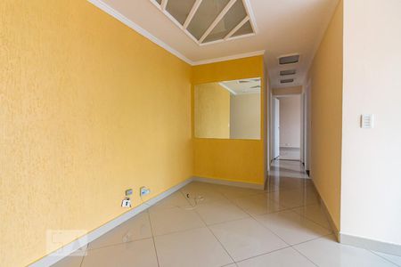 Sala de apartamento à venda com 3 quartos, 75m² em Vila Yara, Osasco