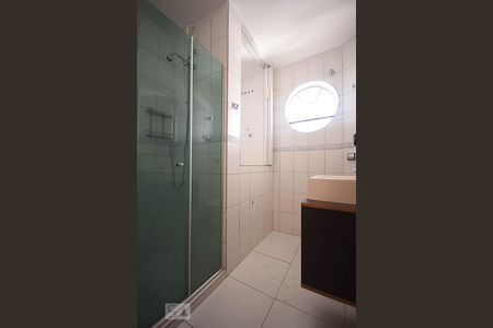 Banheiro Suíte de casa para alugar com 2 quartos, 125m² em Jardim Monte Kemel, São Paulo