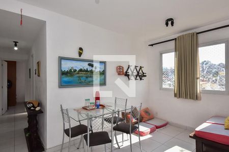 Sala de apartamento para alugar com 2 quartos, 45m² em Jardim Novo Taboão, São Paulo