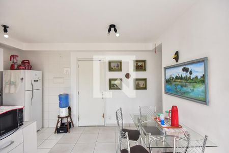 Sala de apartamento para alugar com 2 quartos, 45m² em Jardim Novo Taboão, São Paulo