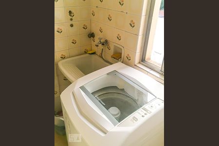 Apartamento para alugar com 100m², 3 quartos e 1 vaga Apartamento para alugar com 100m², 3 quartos e 1 vagaArea Serviço