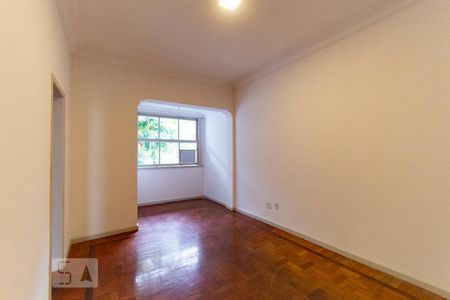 Sala de apartamento à venda com 2 quartos, 70m² em Leblon, Rio de Janeiro