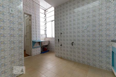 Apartamento à venda com 70m², 2 quartos e sem vagaCozinha