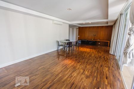 Sala de apartamento à venda com 3 quartos, 246m² em Perdizes, São Paulo