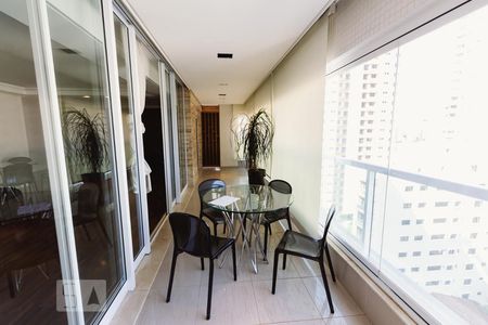Varanda de apartamento à venda com 3 quartos, 246m² em Perdizes, São Paulo