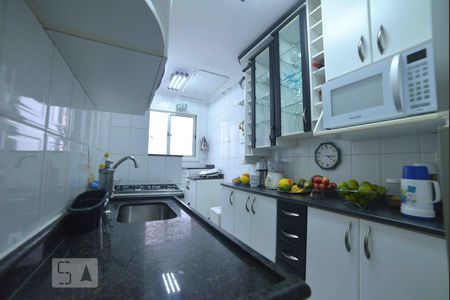 Apartamento à venda com 60m², 2 quartos e 1 vagaCozinha