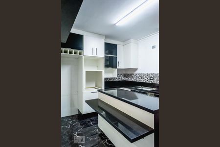 Apartamento à venda com 120m², 2 quartos e 1 vaga Apartamento à venda com 120m², 2 quartos e 1 vagaCozinha