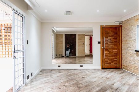 Apartamento à venda com 120m², 2 quartos e 1 vaga Apartamento à venda com 120m², 2 quartos e 1 vagaSala