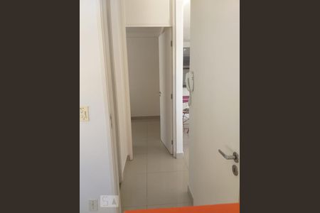Corredor de apartamento para alugar com 2 quartos, 45m² em Vila Marieta, Campinas