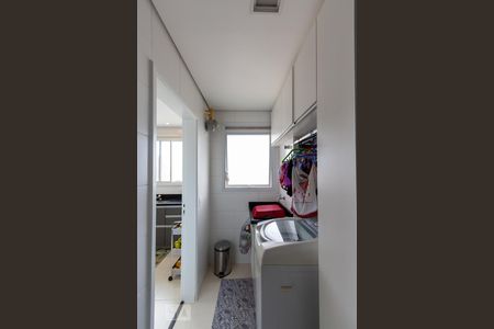 Apartamento para alugar com 253m², 4 quartos e 4 vagas Apartamento para alugar com 253m², 4 quartos e 4 vagasÁrea de serviço