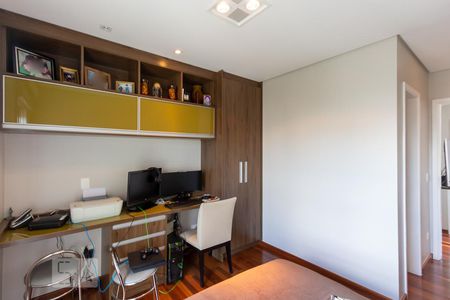 Apartamento para alugar com 253m², 4 quartos e 4 vagas Apartamento para alugar com 253m², 4 quartos e 4 vagasEscritório