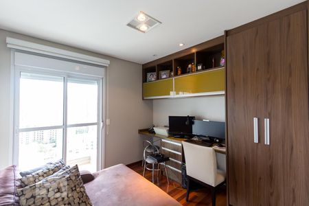 Apartamento para alugar com 253m², 4 quartos e 4 vagas Apartamento para alugar com 253m², 4 quartos e 4 vagasEscritório