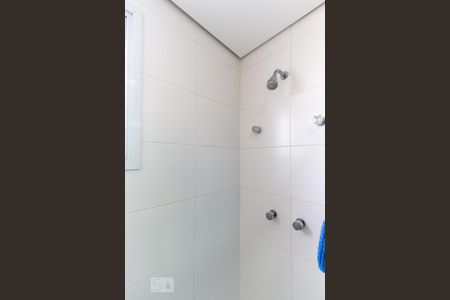 Apartamento para alugar com 253m², 4 quartos e 4 vagas Apartamento para alugar com 253m², 4 quartos e 4 vagasBanheiro da suíte 2