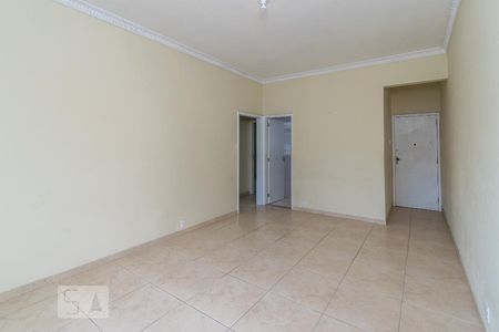 Sala de apartamento à venda com 2 quartos, 64m² em Brás de Pina, Rio de Janeiro