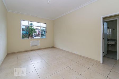 Sala de apartamento à venda com 2 quartos, 64m² em Brás de Pina, Rio de Janeiro