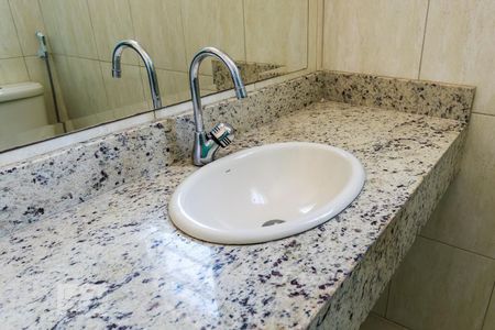 Apartamento à venda com 64m², 2 quartos e sem vaga Apartamento à venda com 64m², 2 quartos e sem vagaBanheiro - Detalhe da pia