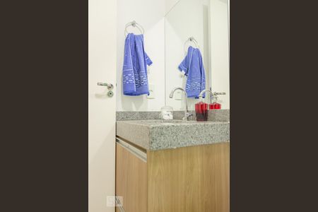 Banheiro Social de apartamento à venda com 2 quartos, 59m² em Santa Paula, São Caetano do Sul